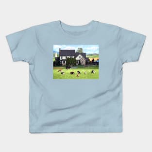 Lancaster PA - Family Farm With Cows in Pasture Kids T-Shirt